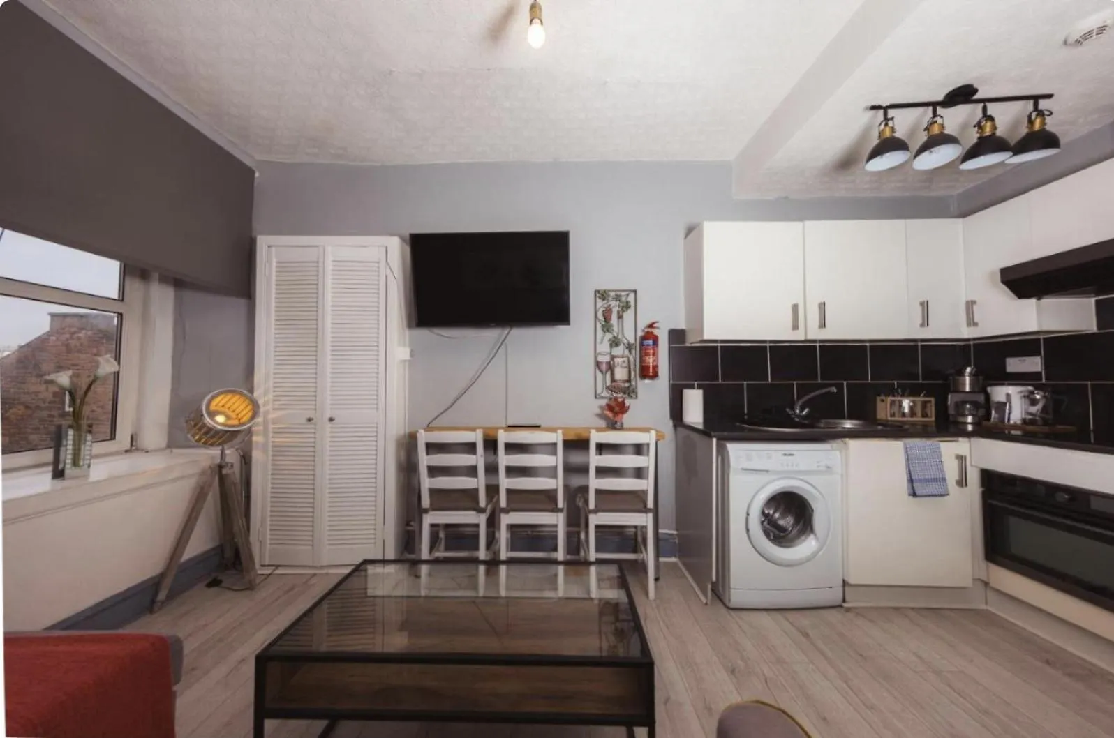 Cozy City Centre Apartment By The Meadows! 5 Edinburgh