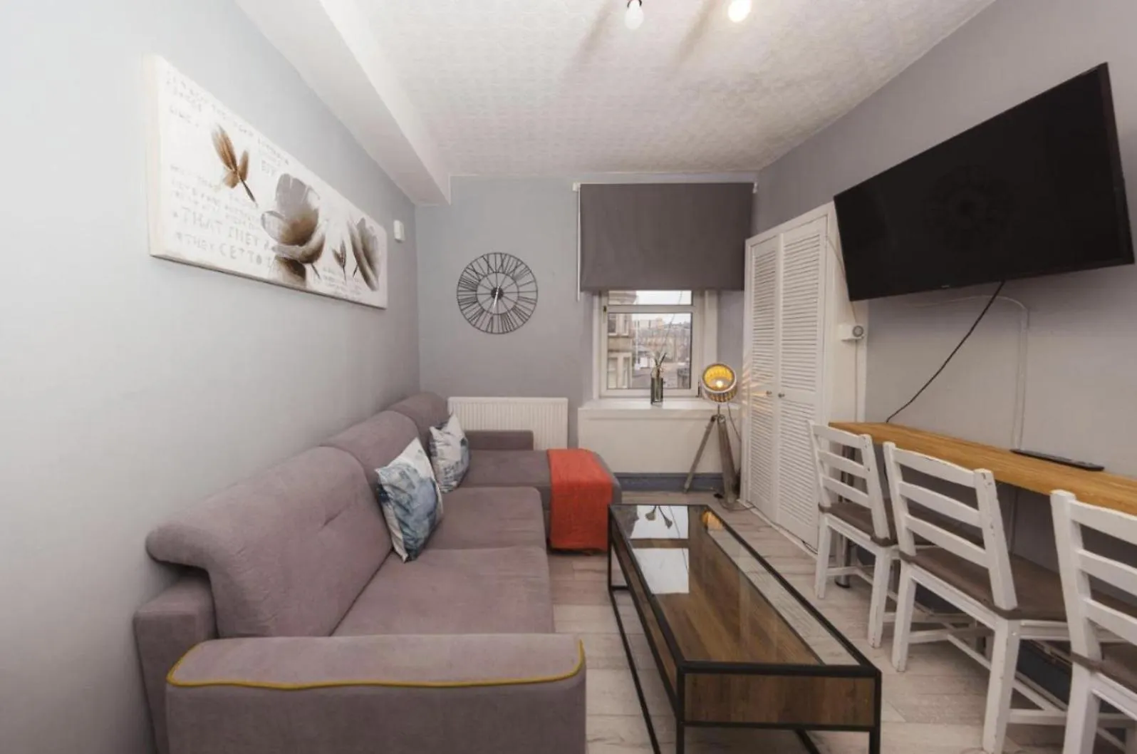 Cozy City Centre Apartment By The Meadows! 5 Edinburgh